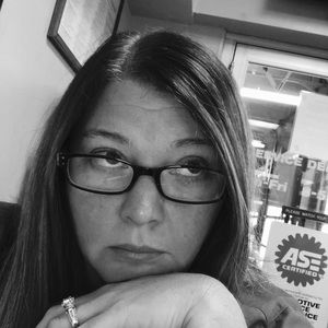 Meet your Posher, Catherine